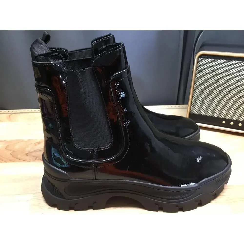 Greats Hewes Women's 9.5 Black Patent Leather Pull-On Round Toe Chelsea Boots